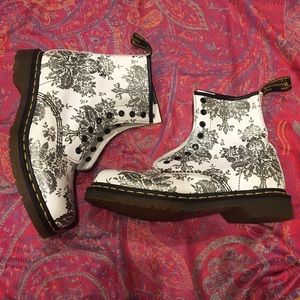 Filigree pattern dr martens